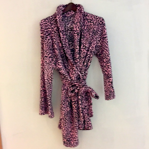 Other - Plush Pink&Black Leopard Short Robe